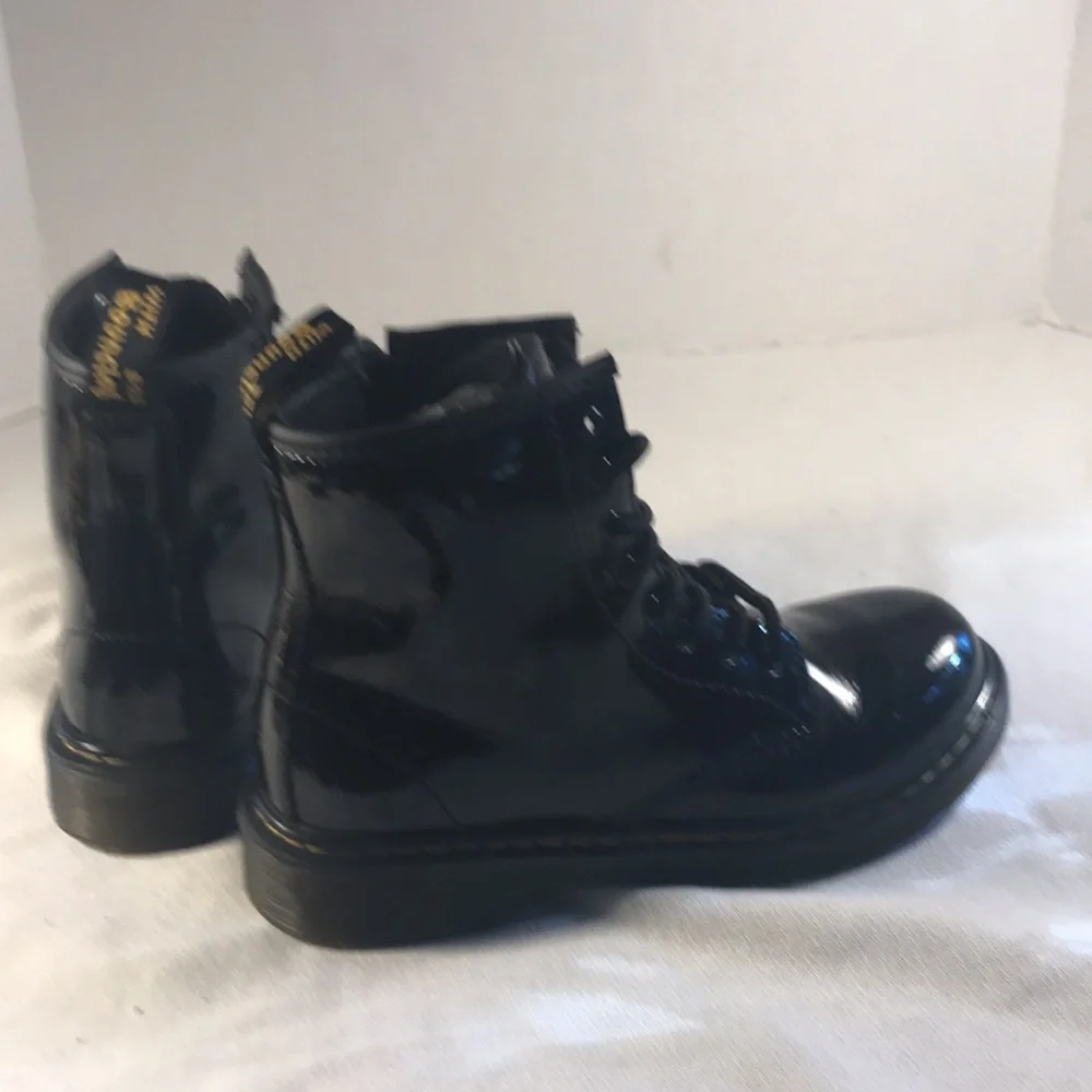 Dr. Martens stylish black